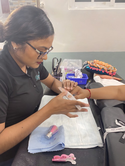 Colocación de uñas