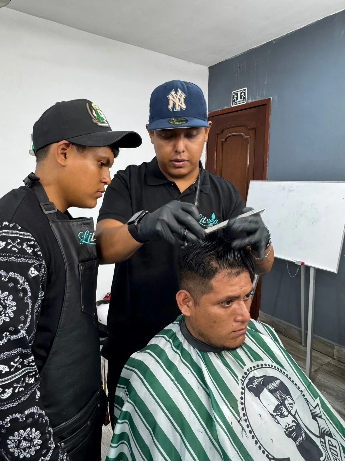 Práctica de barbería supervisada Litsea